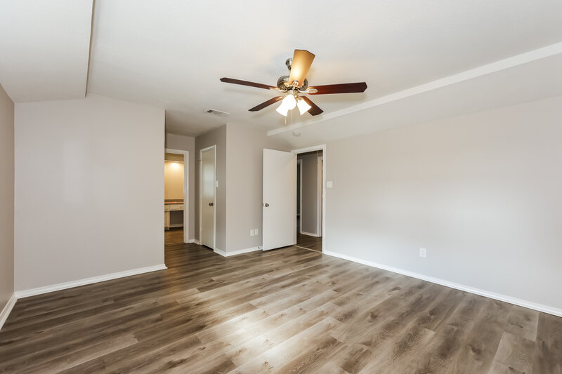 2,345/Mo, 1134 Madlynne Dr Cedar Hill, TX 75104 Main Bedroom View 2