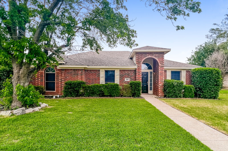 1,941/Mo, 600 Cresent Dr Desoto, TX 75115 External View