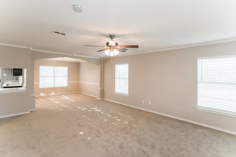 2,080/Mo, 2801 Yukon Dr Corinth, TX 76210 Living Room View 2