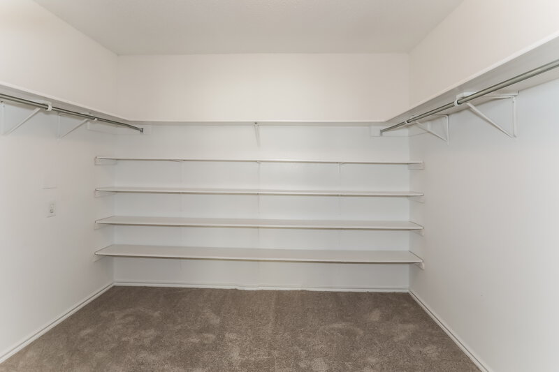 2,080/Mo, 2801 Yukon Dr Corinth, TX 76210 Walk In Closet View