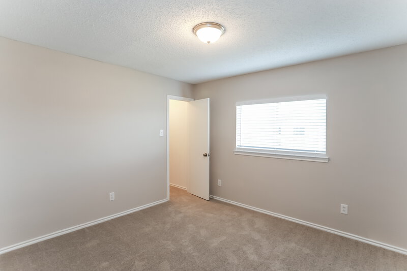 2,080/Mo, 2801 Yukon Dr Corinth, TX 76210 Bedroom View 4