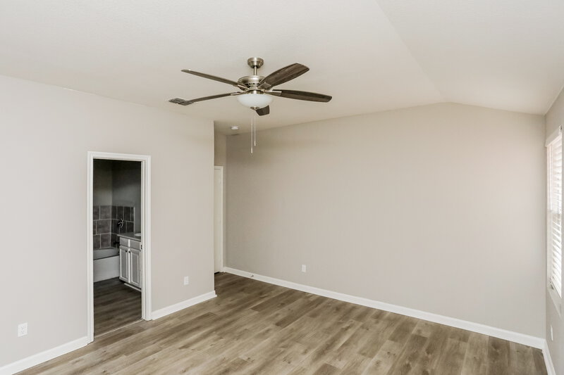 3,170/Mo, 1236 Yukon Dr Glenn Heights, TX 75154 Main Bedroom View 2