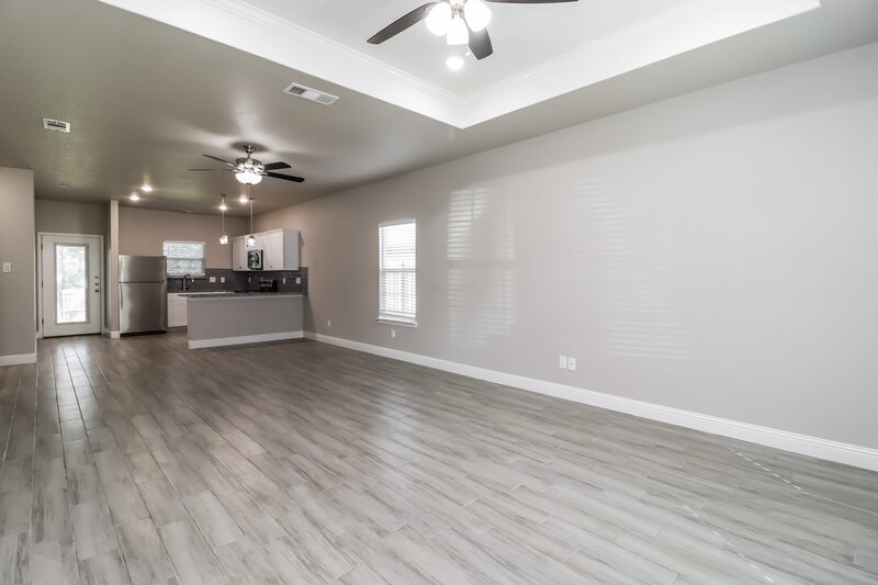2,210/Mo, 2813 NW 19th St Fort Worth, TX 76106 Living Room View 2