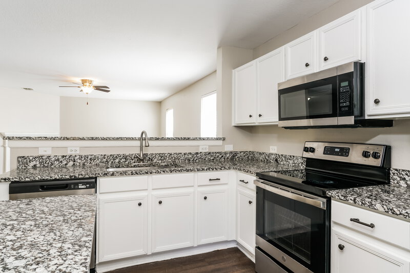 2,870/Mo, 2625 Redwood St Royse City, TX 75189 Kitchen View