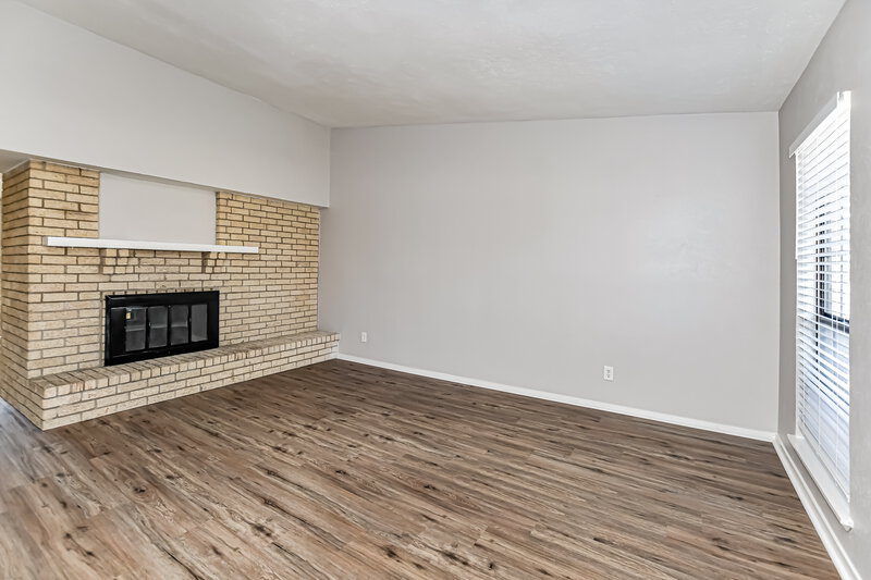 2,325/Mo, 413 Everest Ct Cedar Hill, TX 75104 Living Room View