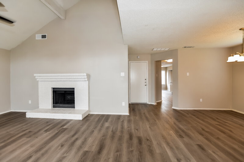 2,020/Mo, 1333 Wheatfield Dr Mesquite, TX 75149 Living Room View