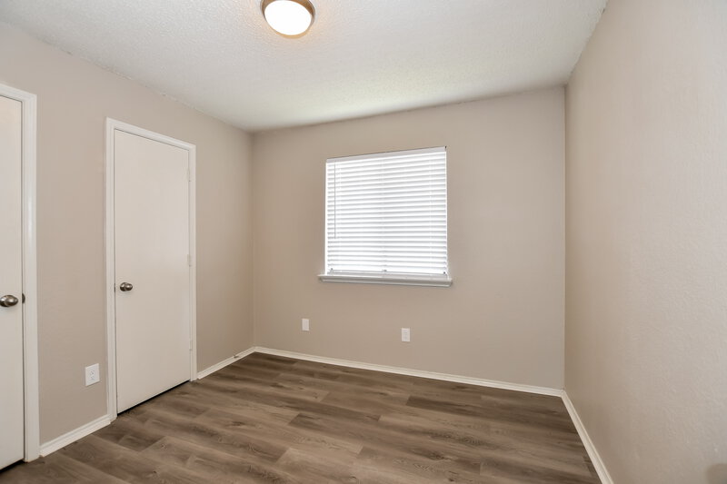 2,020/Mo, 1333 Wheatfield Dr Mesquite, TX 75149 Bedroom View 2