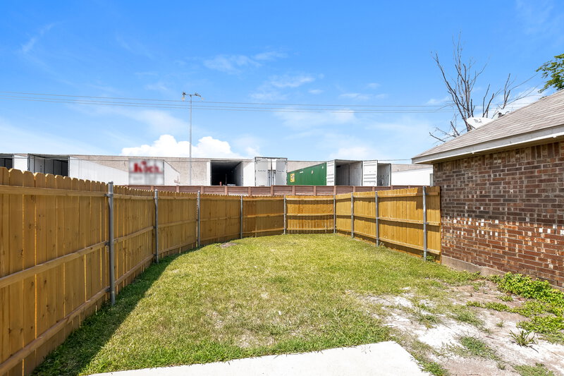 2,020/Mo, 1333 Wheatfield Dr Mesquite, TX 75149 Rear View 2