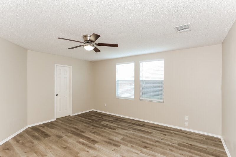3,080/Mo, 621 Almandora Dr Arlington, TX 76002 Main Bedroom View 2