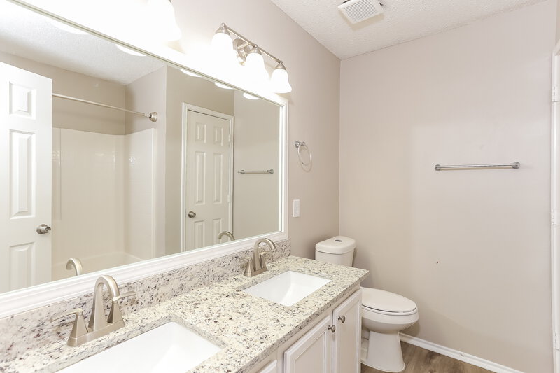 3,080/Mo, 621 Almandora Dr Arlington, TX 76002 Bathroom View