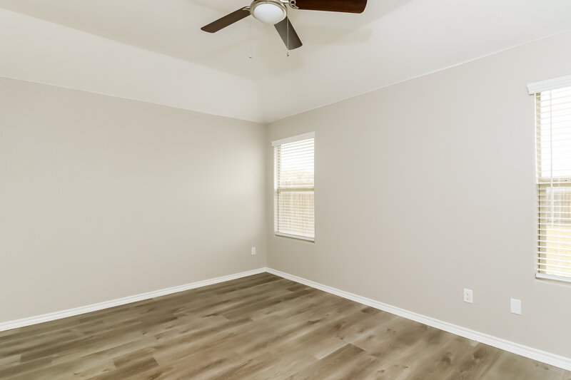 3,230/Mo, 441 Cameron Hill Pt Fort Worth, TX 76134 Main Bedroom View