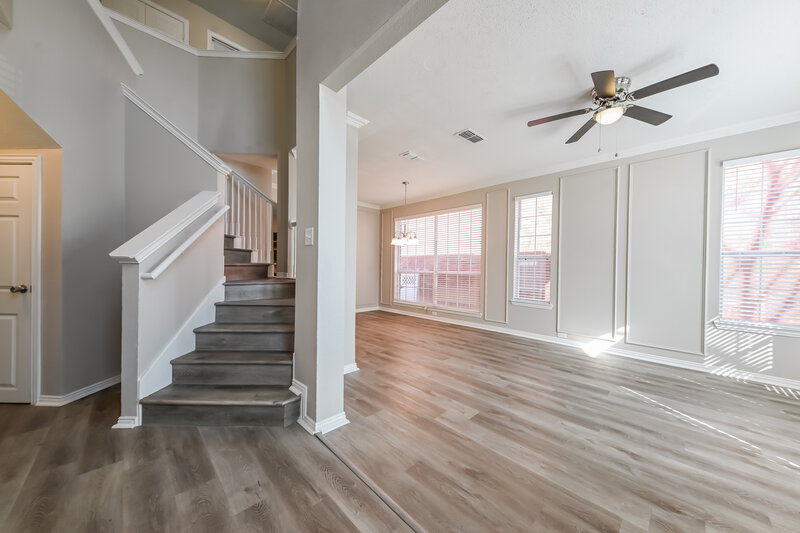 2,710/Mo, 6004 Team Ct Arlington, TX 76018 Foyer View