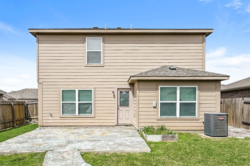 2,200/Mo, 8916 Highland Orchard Dr Fort Worth, TX 76179 Rear View 2