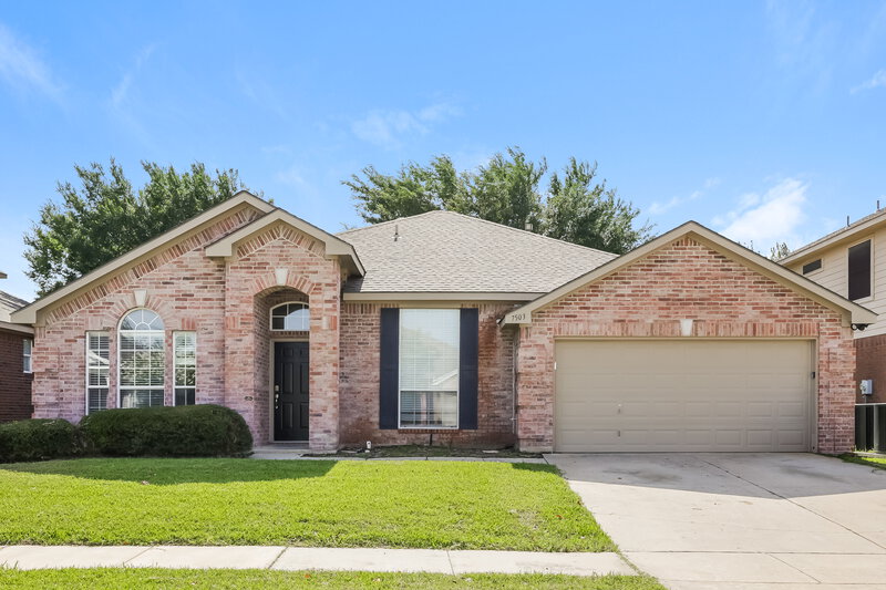 2,240/Mo, 7503 Quail Ridge Dr Arlington, TX 76002 External View