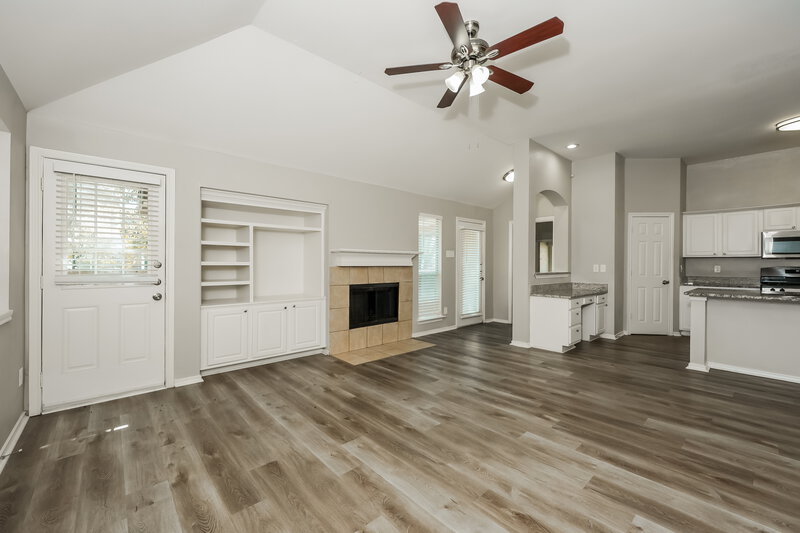 2,240/Mo, 7503 Quail Ridge Dr Arlington, TX 76002 Family Room View 2