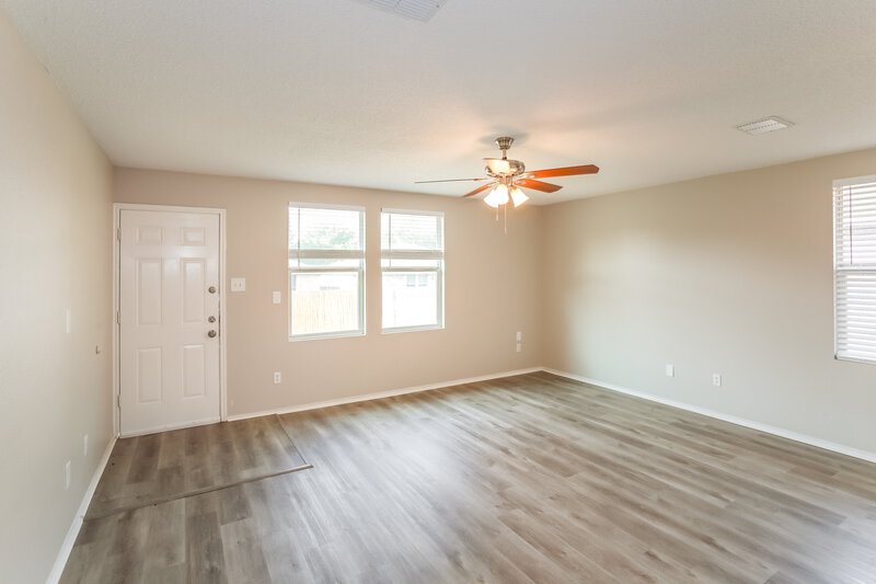 2,115/Mo, 1852 Lariat Dr Justin, TX 76247 Living Room View 2