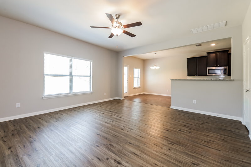2,310/Mo, 2928 Parker Rd Anna, TX 75409 Living Room View