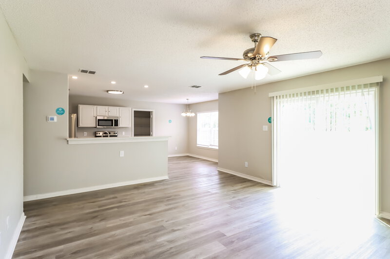 2,475/Mo, 708 Gibson St Cedar Hill, TX 75104 Living Room View