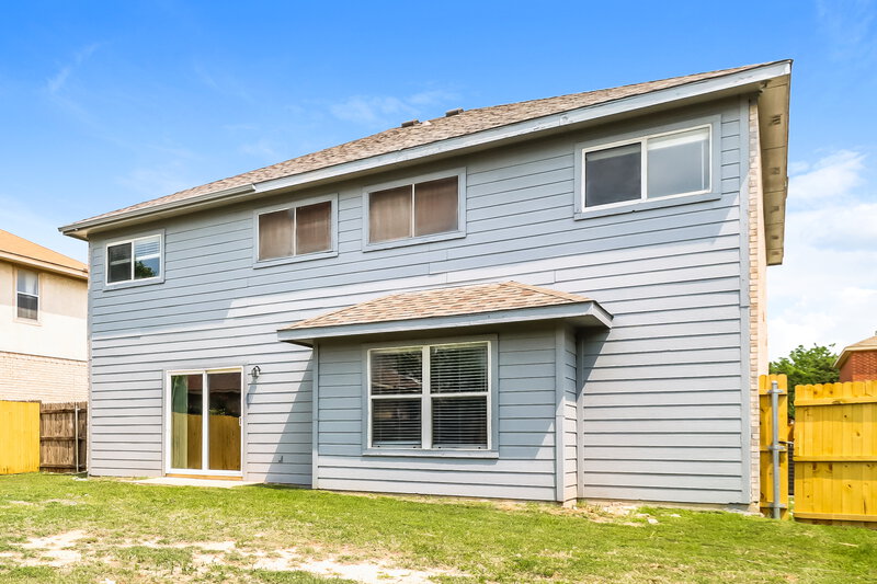 2,475/Mo, 708 Gibson St Cedar Hill, TX 75104 Rear View 2