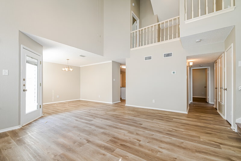 2,435/Mo, 2725 Park Valley Dr Mesquite, TX 75181 Living Room View