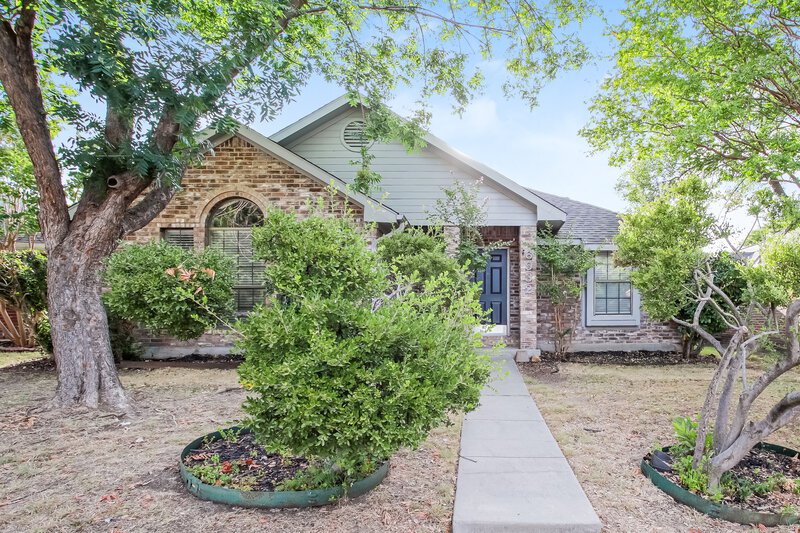 2,005/Mo, 6932 Bentley Ave Fort Worth, TX 76137 External View