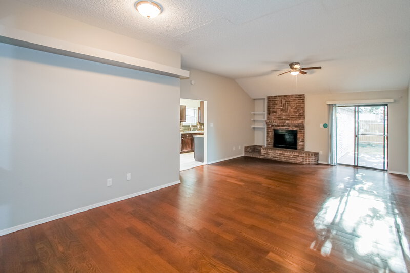 2,005/Mo, 6932 Bentley Ave Fort Worth, TX 76137 Living Room View