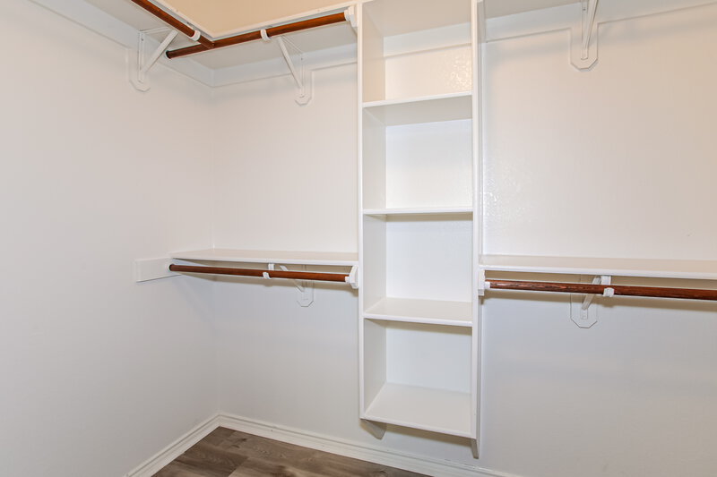 2,005/Mo, 6932 Bentley Ave Fort Worth, TX 76137 Walk In Closet View