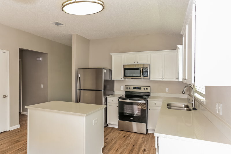 3,200/Mo, 1401 Anglican Dr Arlington, TX 76002 Kitchen View 3