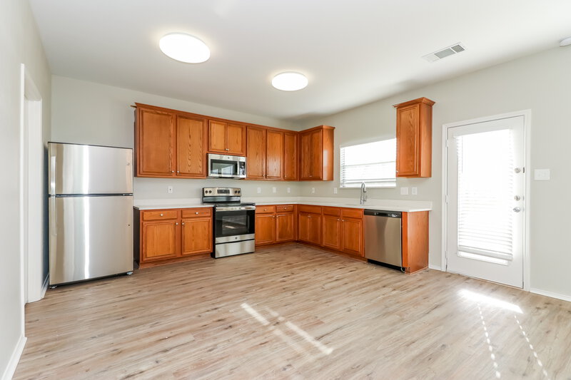 3,095/Mo, 2705 Gardendale Dr Fort Worth, TX 76120 Floorplan View 3