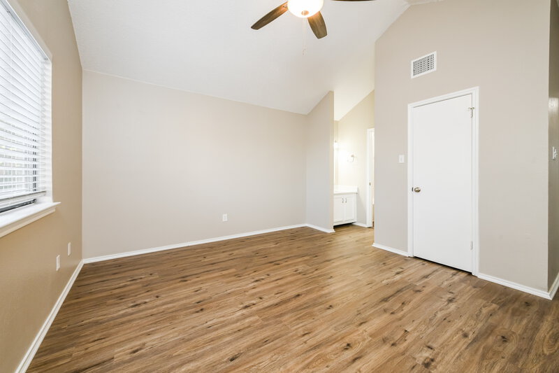2,175/Mo, 210 Rodeo Dr Keller, TX 76248 Main Bedroom View