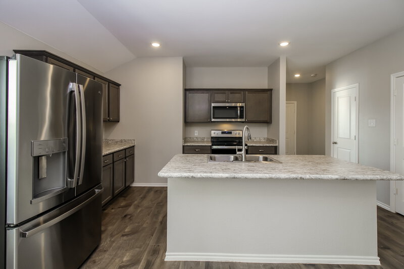 2,775/Mo, 3700 Skelton St Denton, TX 76207 Kitchen View 2
