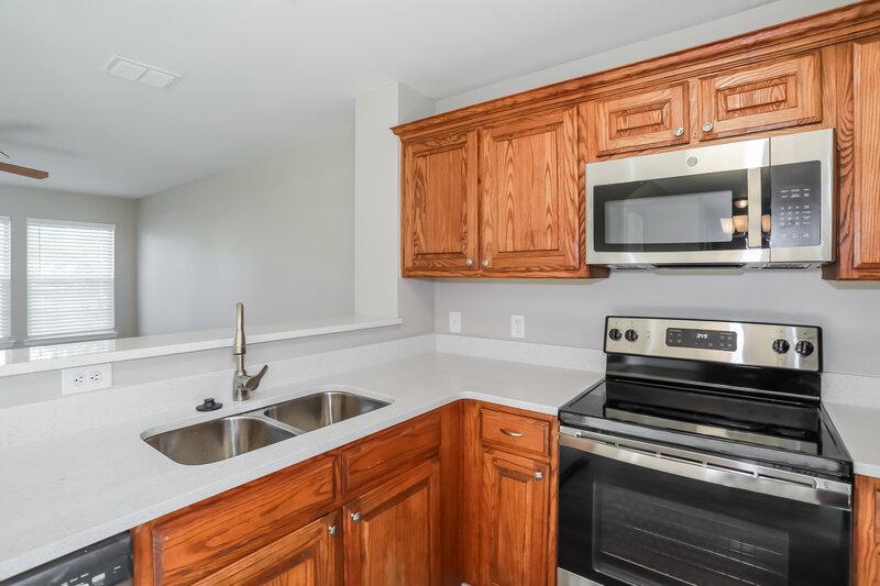 2,585/Mo, 3213 Topanga Canyon Dr Corinth, TX 76210 Kitchen View 2