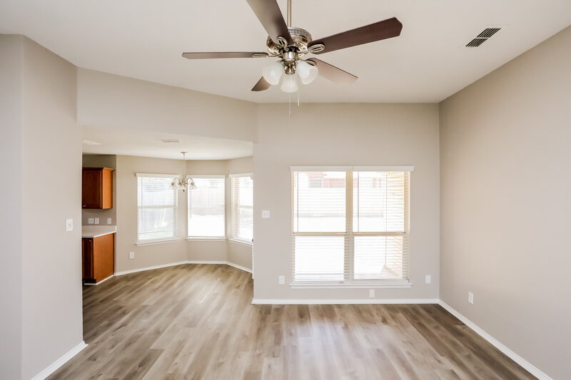 2,620/Mo, 2704 Jennie Wells Dr Mansfield, TX 76063 Dining Room View 2
