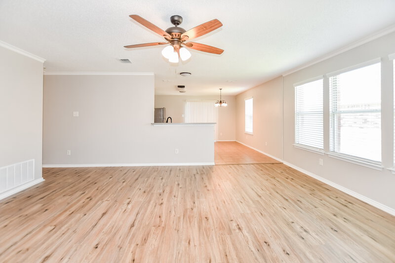 2,405/Mo, 1535 Warrington Way Forney, TX 75126 Living Room View 2