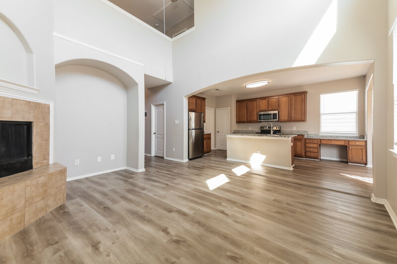 0/Mo, 1820 Plymouth Dr Providence Village, TX 76227 Living Room View 2