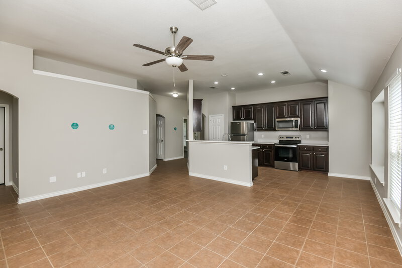 2,095/Mo, 272 Spring Hollow Dr Saginaw, TX 76131 Living Room View 2