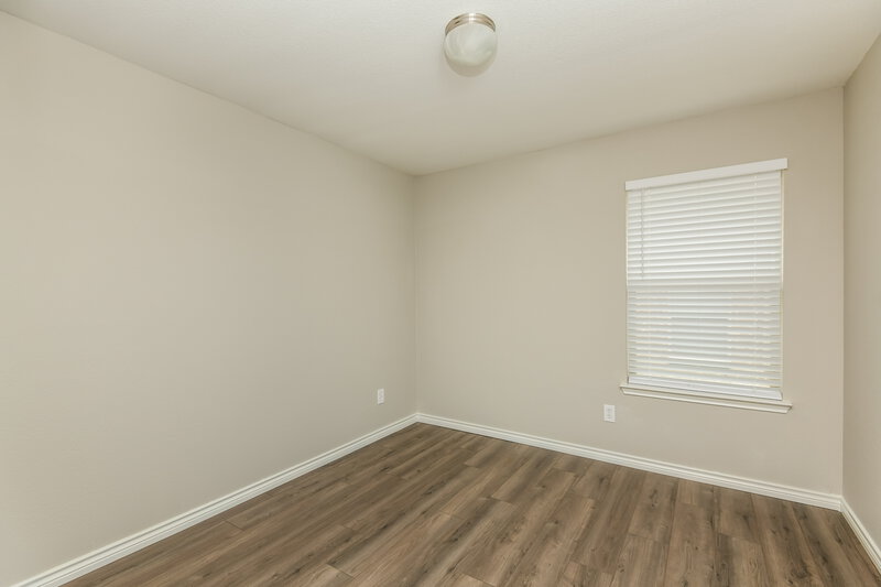 2,095/Mo, 272 Spring Hollow Dr Saginaw, TX 76131 Bedroom View 3