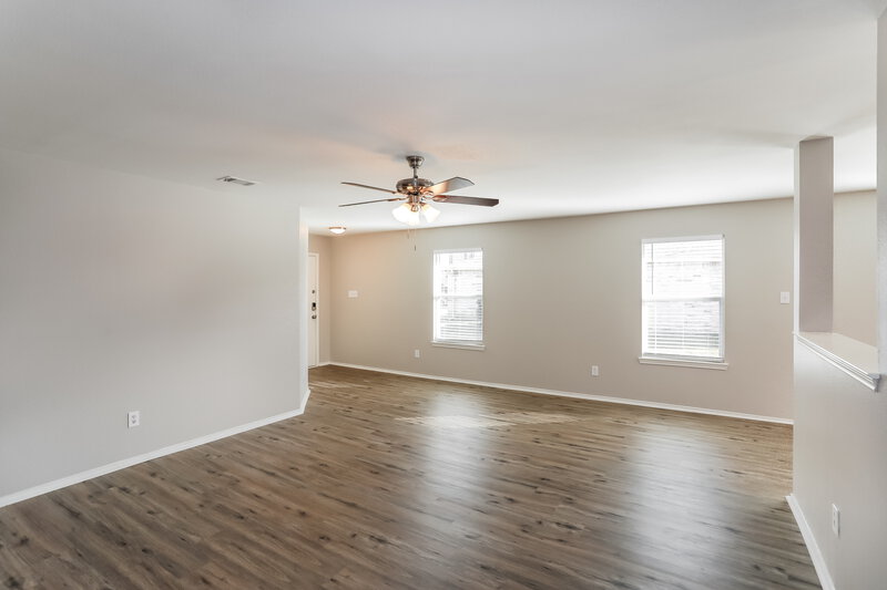 2,020/Mo, 1203 Krista Dr Burleson, TX 76028 Living Room View