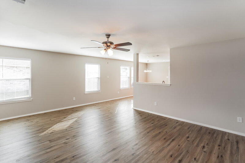 2,020/Mo, 1203 Krista Dr Burleson, TX 76028 Living Room View 2