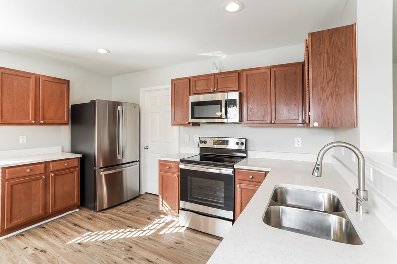 2,020/Mo, 1203 Krista Dr Burleson, TX 76028 Kitchen View 2