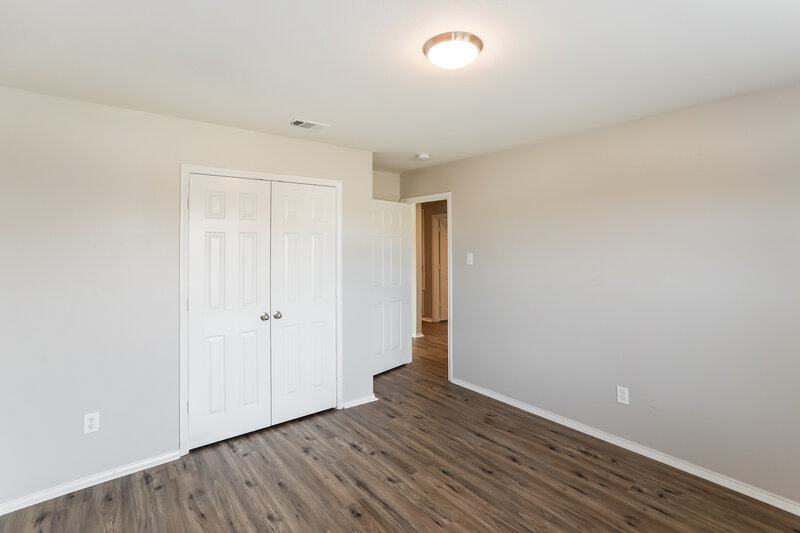 2,020/Mo, 1203 Krista Dr Burleson, TX 76028 Bedroom View 3