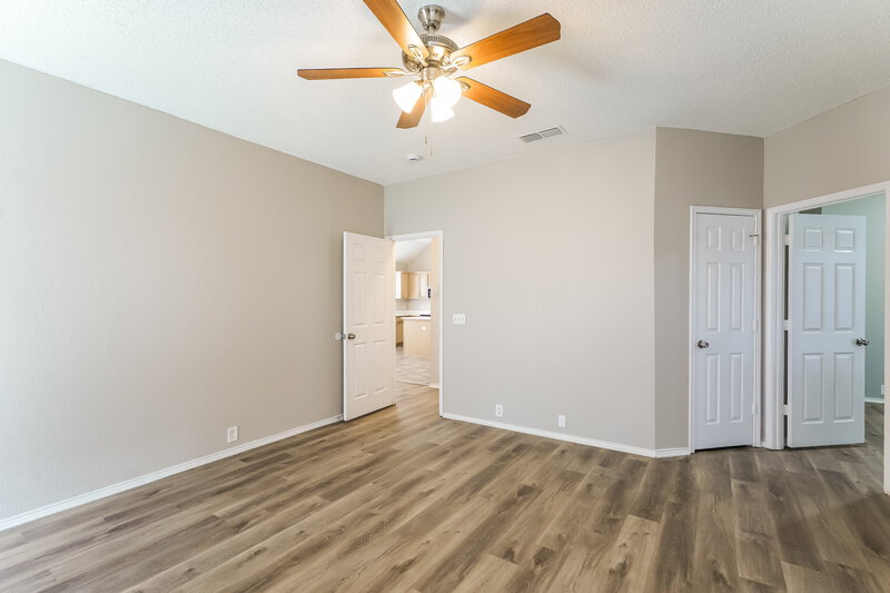 2,475/Mo, 4612 Parkmount Dr Fort Worth, TX 76137 Main Bedroom View