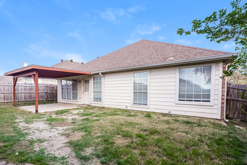 2,475/Mo, 4612 Parkmount Dr Fort Worth, TX 76137 Rear View