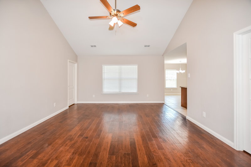 3,350/Mo, 3006 Flowering Springs Dr Forney, TX 75126 Living Room View 2
