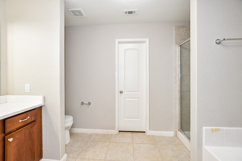 3,350/Mo, 3006 Flowering Springs Dr Forney, TX 75126 Main Bathroom View