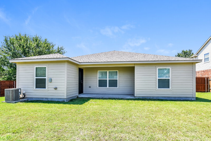 3,350/Mo, 3006 Flowering Springs Dr Forney, TX 75126 Rear View