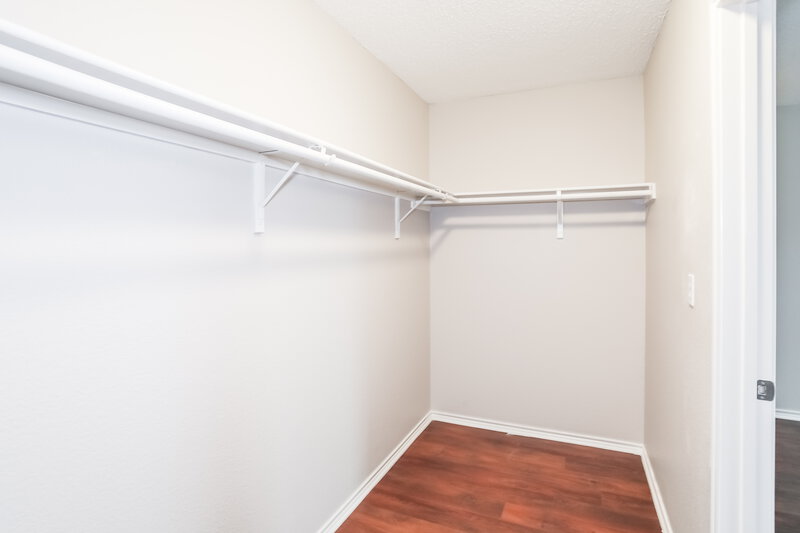 2,100/Mo, 3512 Butler Dr Denton, TX 76210 Walk In Closet View