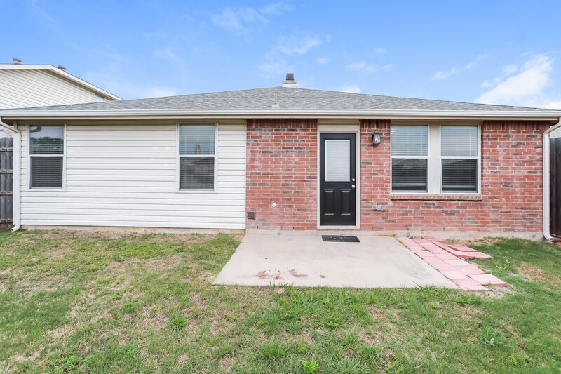 2,100/Mo, 3512 Butler Dr Denton, TX 76210 Rear View