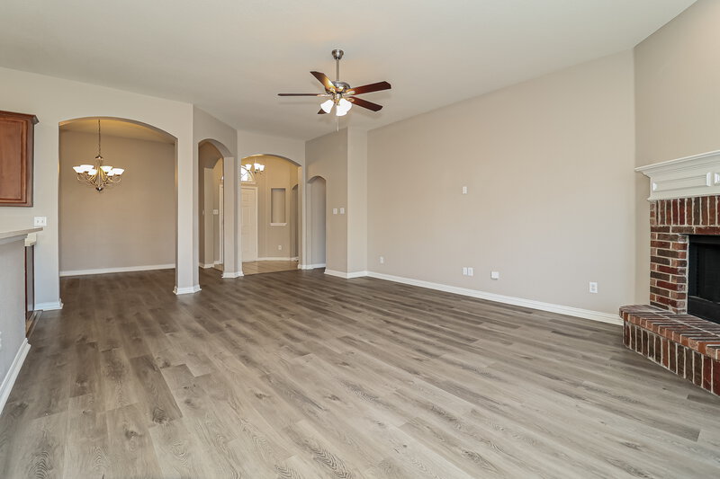 2,170/Mo, 217 Ute Creek Ct Burleson, TX 76028 Living Room View 2