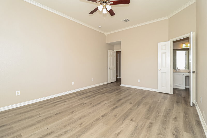 2,170/Mo, 217 Ute Creek Ct Burleson, TX 76028 Main Bedroom View 2